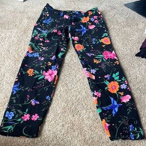 Old navy mid rise pixie pants